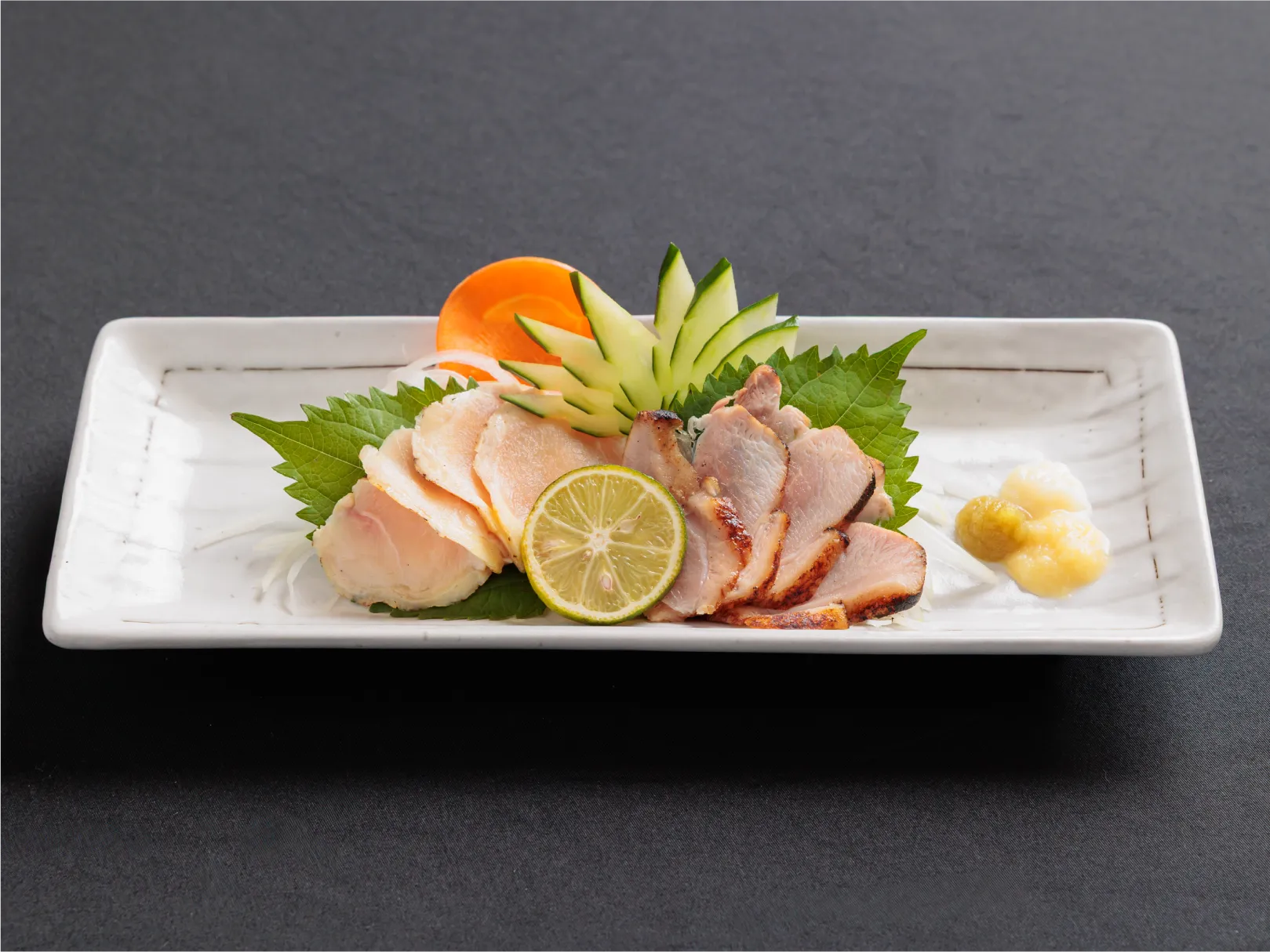 宮崎地鶏二種盛りタタキ（モモ・胸）